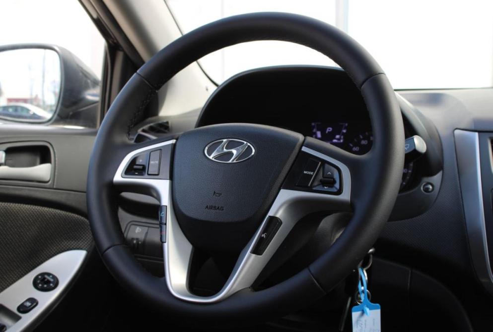 Hyundai Solaris I Саратов  - изображение 21