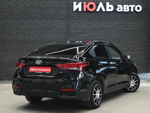 Hyundai Solaris II с пробегом 2018 года, цена 1 150 000 рублей, 172759 км, седан, Автокод Объявления