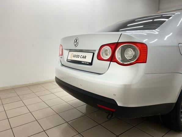 Volkswagen Jetta V с пробегом 2010 года, цена 449 000 рублей, 296198 км, седан, Автокод Объявления