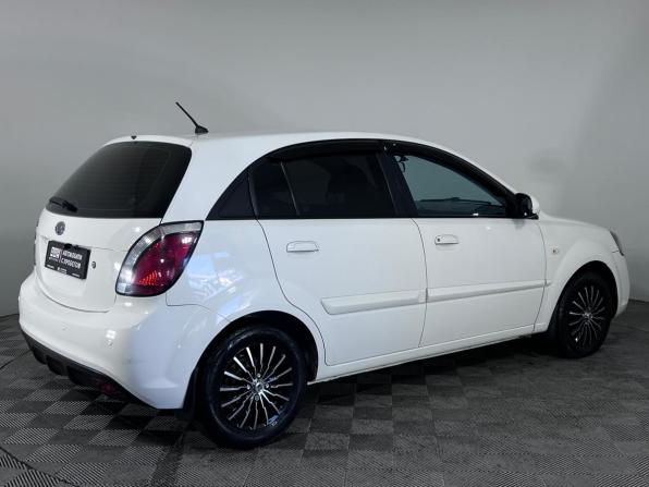 Kia Rio II Рестайлинг с пробегом 2011 года, цена 660 000 рублей, 202462 км, хэтчбек, Автокод Объявления
