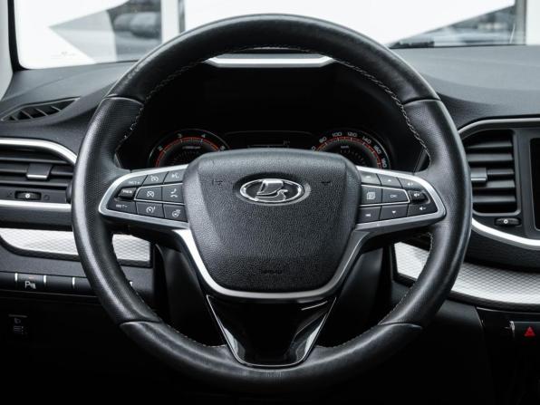 Lada (ВАЗ) Vesta I Рестайлинг (NG) с пробегом 2025 года, цена 1 287 000 рублей, 42770 км, седан, Автокод Объявления