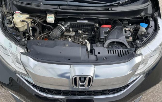 Honda Stepwgn V с пробегом 2017 года, цена 1 653 800 рублей, 161921 км, минивэн, Автокод Объявления