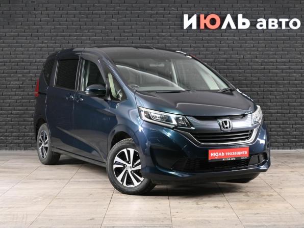 Honda Freed II с пробегом 2018 года, цена 1 590 000 рублей, 62517 км, компактвэн, Автокод Объявления
