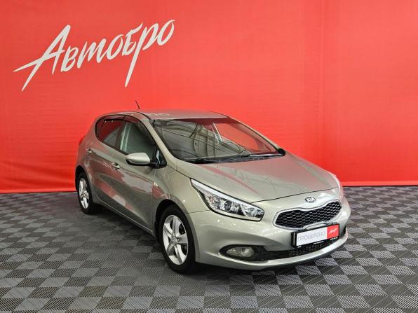 Kia Ceed II с пробегом 2012 года, цена 880 000 рублей, 198157 км, хэтчбек, Автокод Объявления