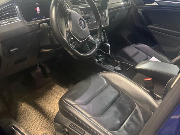 Volkswagen Tiguan II с пробегом 2018 года, цена 2 035 000 рублей, 199101 км, внедорожник, Автокод Объявления