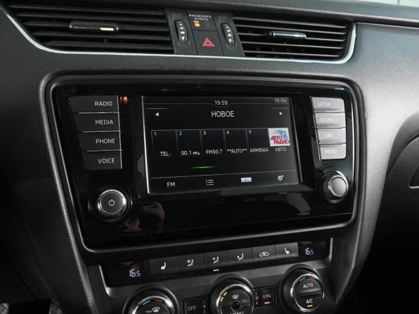 Skoda Octavia III (A7) с пробегом 2016 года, цена 1 599 000 рублей, 160112 км, лифтбек, Автокод Объявления