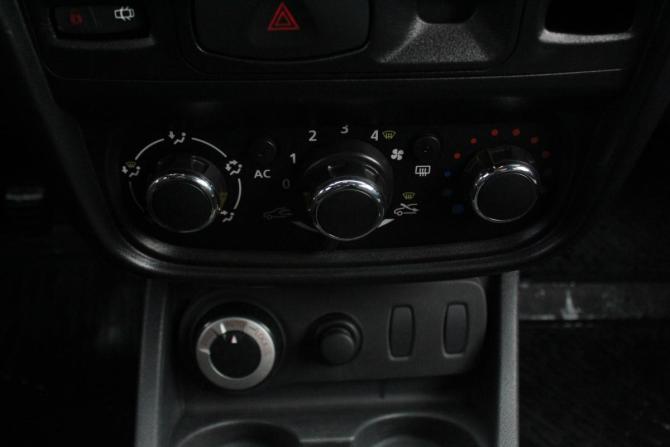 Renault Duster I с пробегом 2013 года, цена 915 000 рублей, 235206 км, внедорожник, Автокод Объявления