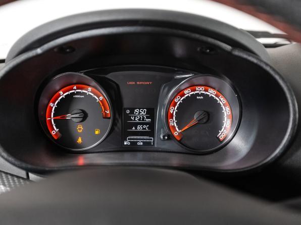 Lada (ВАЗ) Granta I Рестайлинг с пробегом 2024 года, цена 968 000 рублей, 41275 км, лифтбек, Автокод Объявления