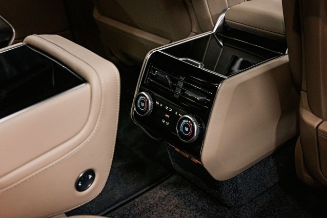 Новый Land Rover Range Rover V 2024 года, цена 36 405 800 рублей, внедорожник, Автокод Объявления