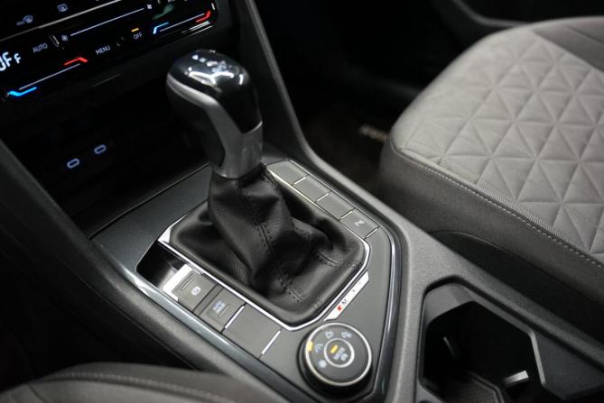 Volkswagen Tiguan II Рестайлинг с пробегом 2020 года, цена 3 399 000 рублей, 58890 км, внедорожник, Автокод Объявления