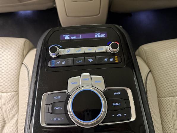 Genesis G90 I с пробегом 2019 года, цена 2 590 000 рублей, 238321 км, седан, Автокод Объявления