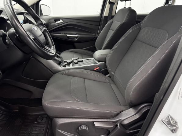 Ford Kuga II Рестайлинг с пробегом 2018 года, цена 1 862 000 рублей, 99652 км, внедорожник, Автокод Объявления
