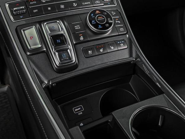Hyundai Santa Fe IV Рестайлинг с пробегом 2021 года, цена 3 899 000 рублей, 73550 км, внедорожник, Автокод Объявления