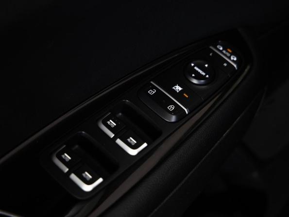 Kia Optima IV с пробегом 2017 года, цена 1 899 000 рублей, 106465 км, седан, Автокод Объявления