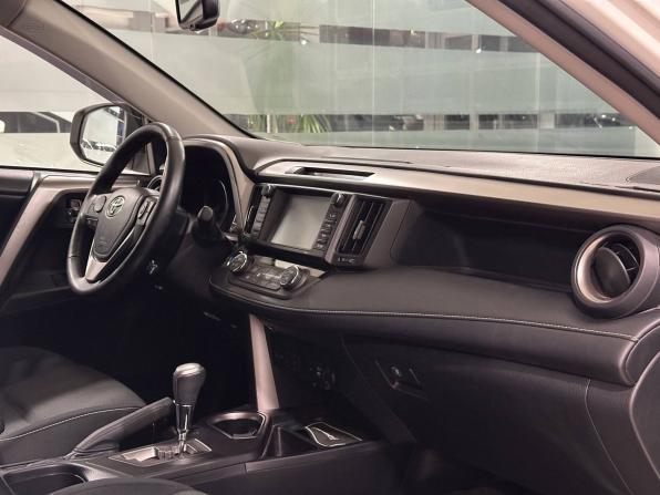 Toyota RAV4 IV (XA40) Рестайлинг с пробегом 2017 года, цена 2 447 000 рублей, 74606 км, внедорожник, Автокод Объявления