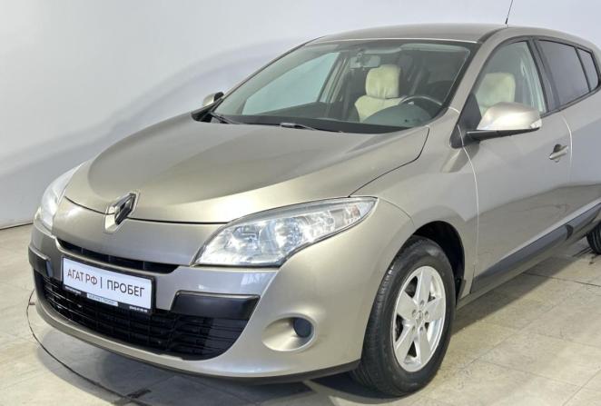 Renault Megane III Рестайлинг с пробегом 2013 года, цена 720 000 рублей, 256124 км, хэтчбек, Автокод Объявления