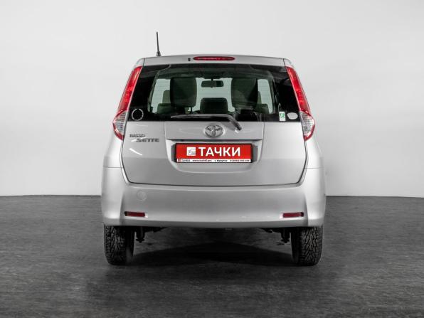 Toyota Passo Sette с пробегом 2009 года, цена 755 000 рублей, 179209 км, компактвэн, Автокод Объявления