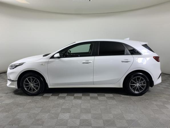 Kia Ceed III Рестайлинг с пробегом 2022 года, цена 2 080 000 рублей, 97666 км, универсал, Автокод Объявления