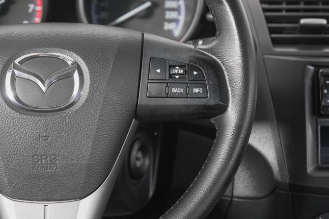 Mazda 3 II (BL) Рестайлинг с пробегом 2013 года, цена 959 000 рублей, 215000 км, седан, Автокод Объявления