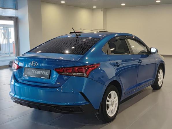 Hyundai Solaris II с пробегом 2017 года, цена 1 040 000 рублей, 99156 км, седан, Автокод Объявления