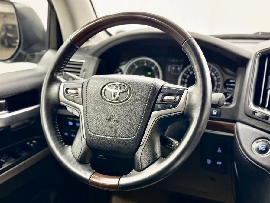 Toyota Land Cruiser 200 Series Рестайлинг 2 Вологда  - изображение 18