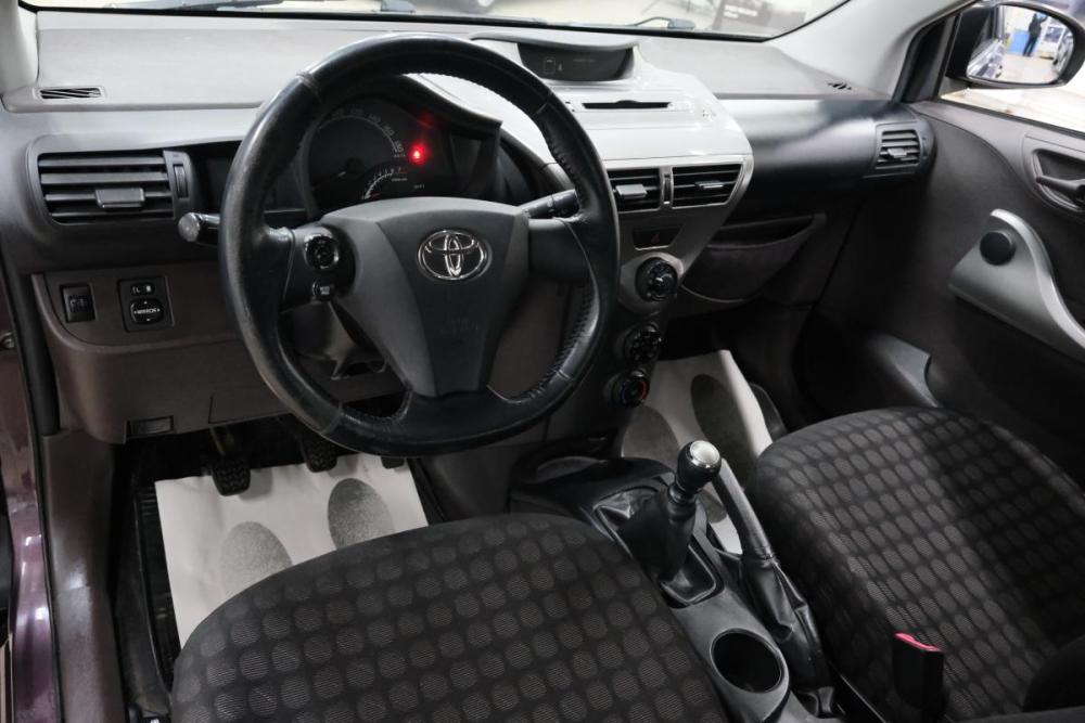 Toyota iQ Омск  - изображение 11