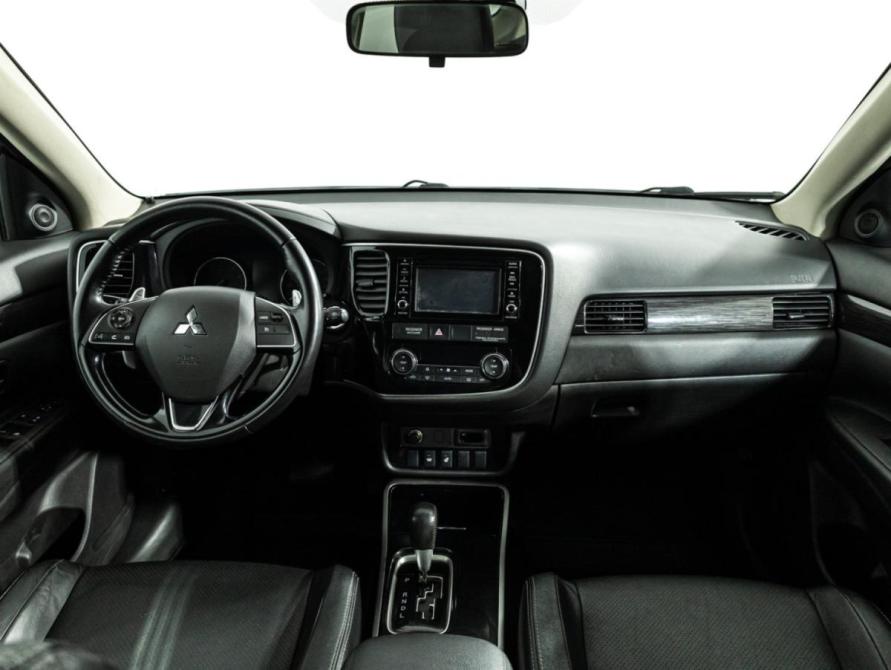 Mitsubishi Outlander III Рестайлинг 2 Санкт-Петербург  - изображение 13