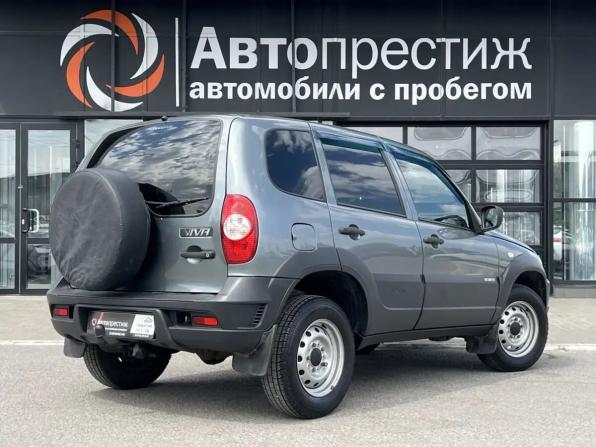 Chevrolet Niva I Рестайлинг с пробегом 2018 года, цена 829 000 рублей, 76172 км, внедорожник, Автокод Объявления