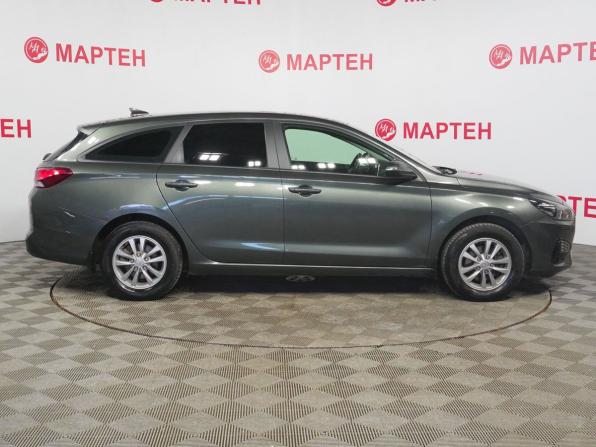 Hyundai i30 III Рестайлинг 2 с пробегом 2022 года, цена 2 292 000 рублей, 15527 км, универсал, Автокод Объявления