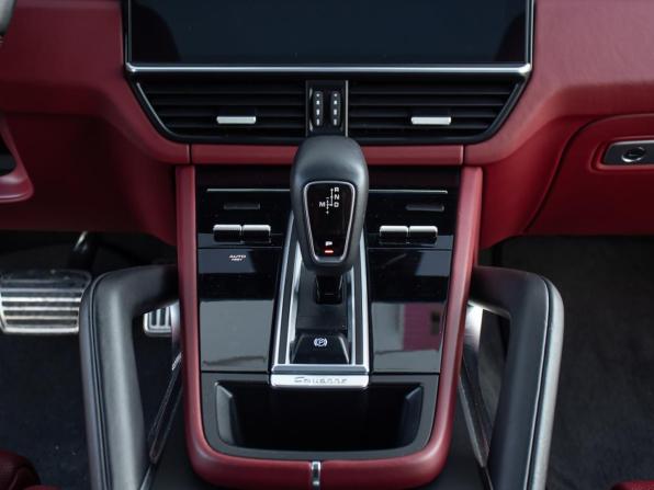 Porsche Cayenne III с пробегом 2018 года, цена 9 349 000 рублей, 57277 км, внедорожник, Автокод Объявления
