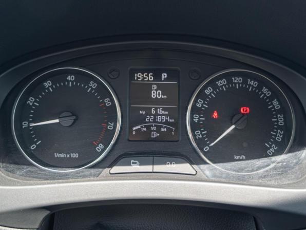 Skoda Rapid I с пробегом 2015 года, цена 1 109 000 рублей, 221000 км, лифтбек, Автокод Объявления