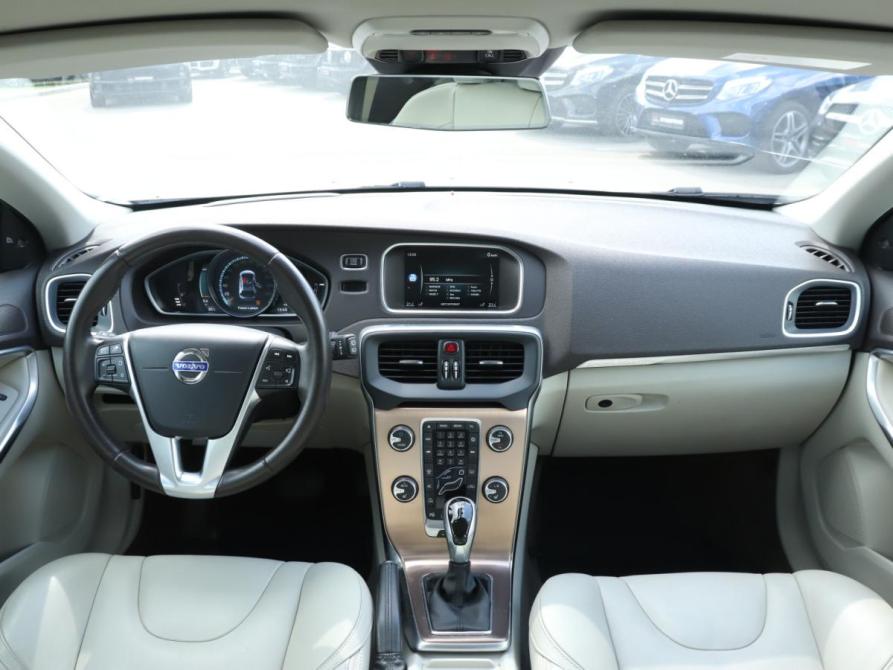 Volvo V40 II Москва  - изображение 13
