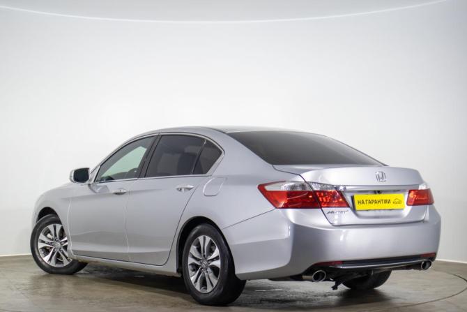 Honda Accord IX с пробегом 2013 года, цена 1 299 000 рублей, 232799 км, седан, Автокод Объявления