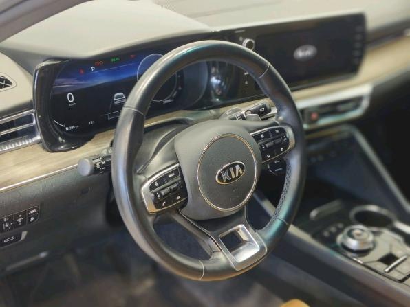 Kia K5 III с пробегом 2019 года, цена 2 550 000 рублей, 60000 км, седан, Автокод Объявления