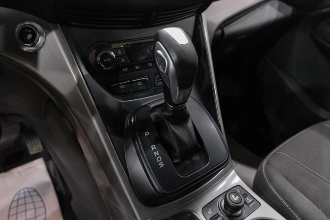 Ford Kuga II с пробегом 2016 года, цена 1 499 000 рублей, 113961 км, внедорожник, Автокод Объявления