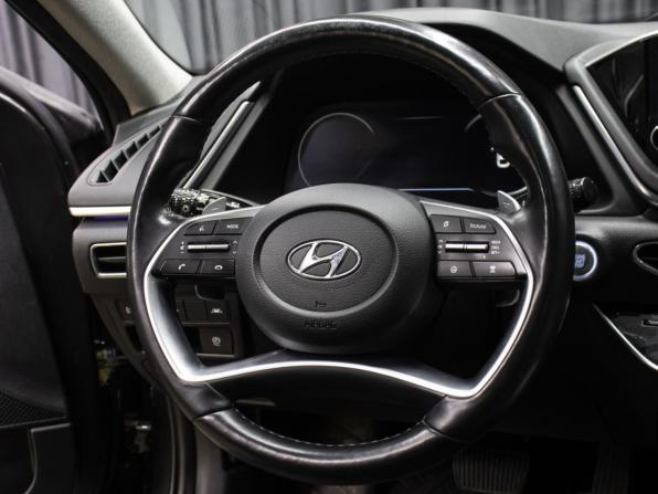 Hyundai Sonata VIII (DN8) с пробегом 2021 года, цена 2 649 000 рублей, 124483 км, седан, Автокод Объявления