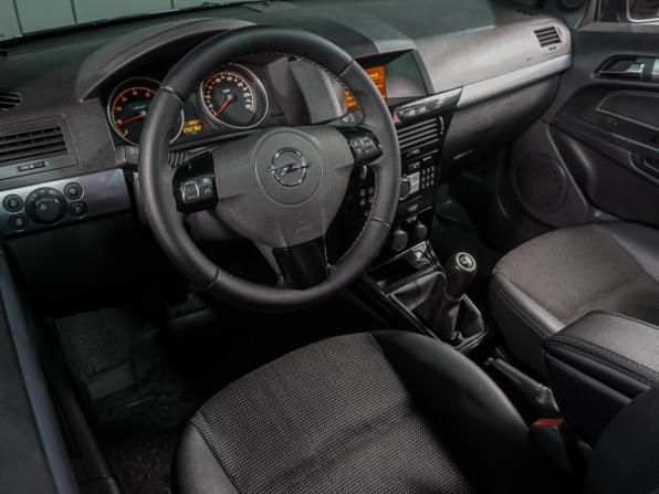 Opel Astra H Рестайлинг с пробегом 2010 года, цена 599 000 рублей, 242162 км, хэтчбек, Автокод Объявления
