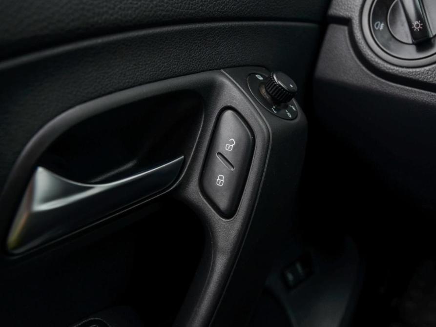 Volkswagen Polo V Курган  - изображение 16