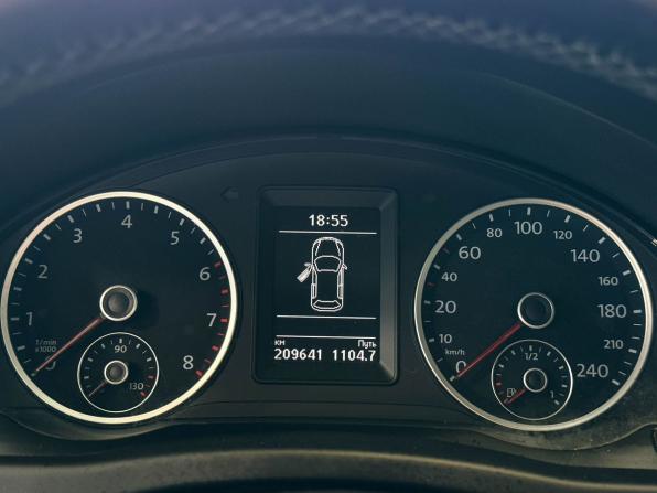 Volkswagen Tiguan I Рестайлинг с пробегом 2014 года, цена 1 235 000 рублей, 209641 км, внедорожник, Автокод Объявления