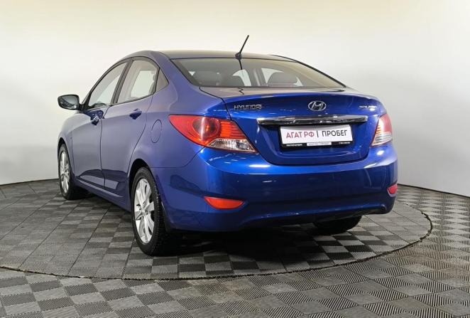 Hyundai Solaris I с пробегом 2014 года, цена 850 000 рублей, 118394 км, седан, Автокод Объявления