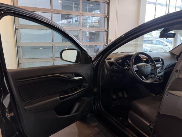Lada (ВАЗ) Vesta I с пробегом 2019 года, цена 899 000 рублей, 69030 км, седан, Автокод Объявления