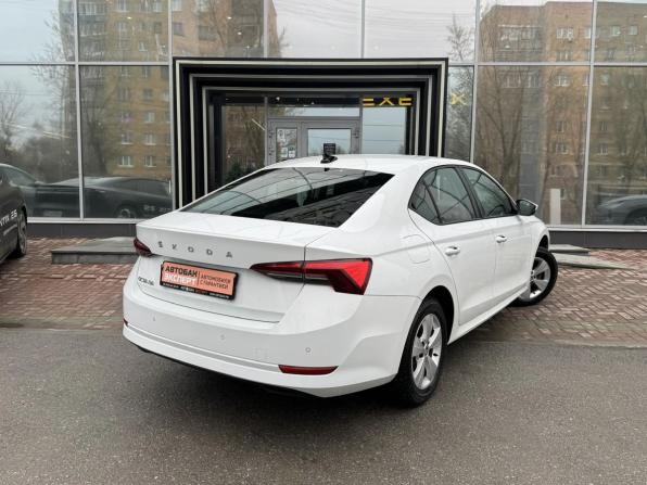 Skoda Octavia IV (A8) с пробегом 2021 года, цена 2 155 000 рублей, 133400 км, лифтбек, Автокод Объявления