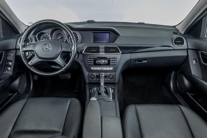 Mercedes-Benz C-Класс III (W204) Рестайлинг с пробегом 2013 года, цена 1 582 000 рублей, 147288 км, седан, Автокод Объявления