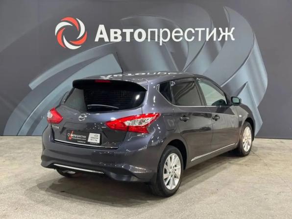 Nissan Tiida II с пробегом 2015 года, цена 935 000 рублей, 110690 км, хэтчбек, Автокод Объявления