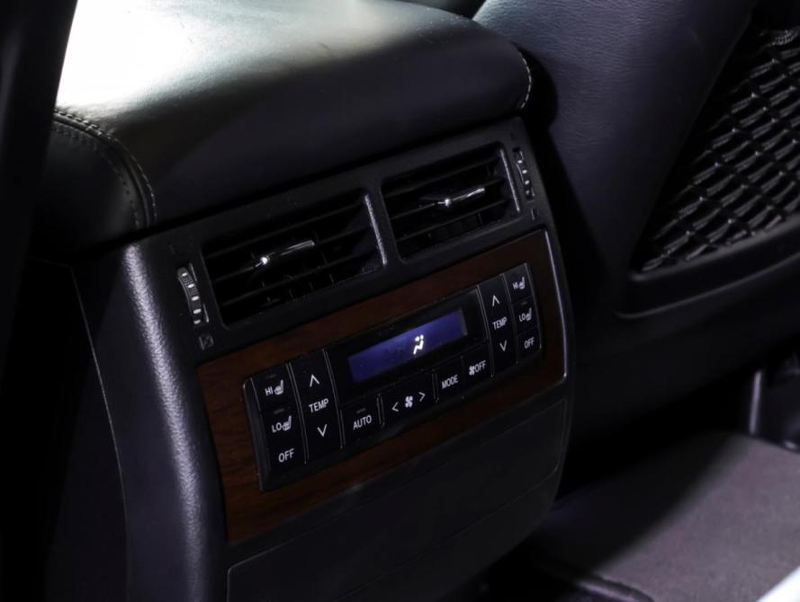 Toyota Land Cruiser 200 Series Рестайлинг 2 Москва  - изображение 12