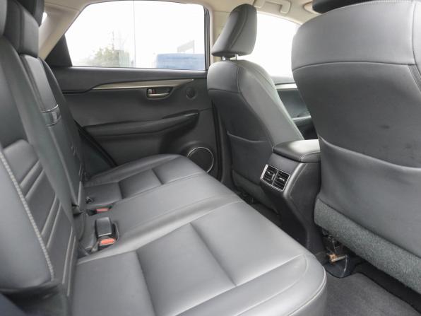 Lexus NX I с пробегом 2015 года, цена 1 970 000 рублей, 258802 км, внедорожник, Автокод Объявления