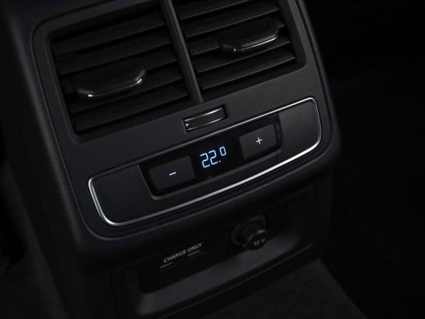 Audi A4 V (B9) Рестайлинг с пробегом 2020 года, цена 2 500 999 рублей, 136248 км, седан, Автокод Объявления