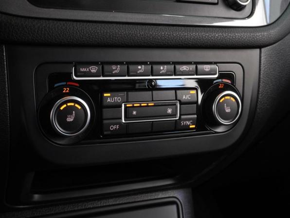 Volkswagen Tiguan I Рестайлинг с пробегом 2014 года, цена 1 357 000 рублей, 209948 км, внедорожник, Автокод Объявления
