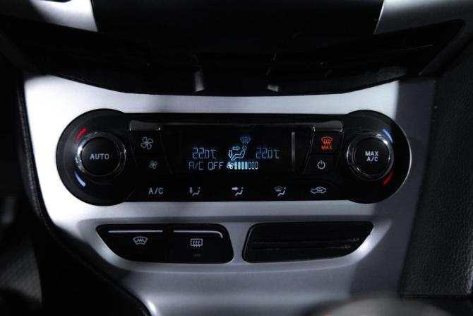 Ford Focus III с пробегом 2012 года, цена 930 000 рублей, 135000 км, универсал, Автокод Объявления
