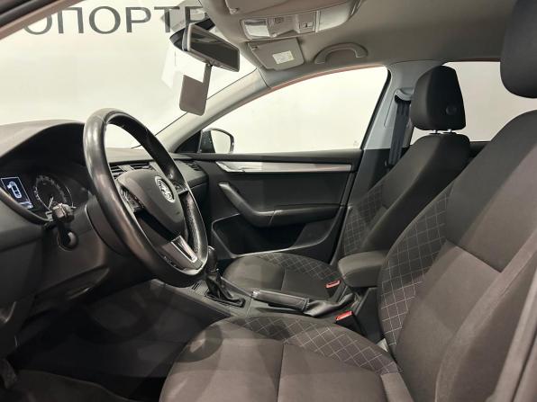 Skoda Octavia III (A7) Рестайлинг с пробегом 2020 года, цена 1 649 000 рублей, 123989 км, лифтбек, Автокод Объявления